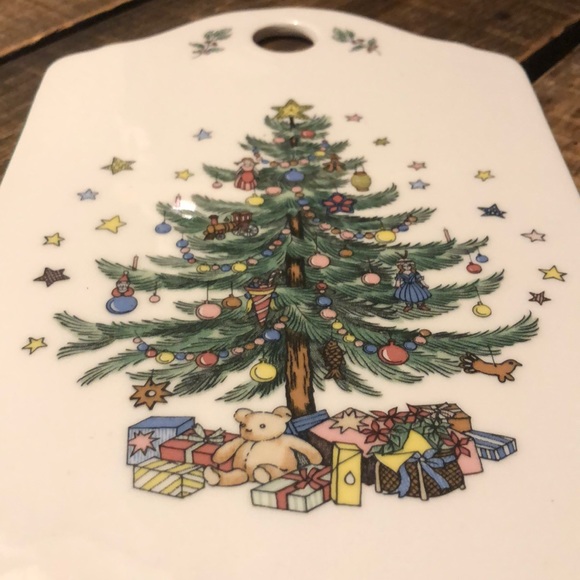 Vintage Ceramic Christmas🎄Tree Trivet - Picture 3 of 7